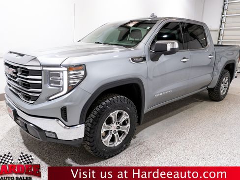 Used 2025 GMC Sierra 1500 SLT AWD/4WD image 2