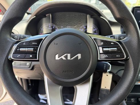 Used 2023 Kia Forte LXS FWD image 21