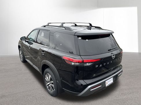 New 2026 Nissan Pathfinder SL image 30