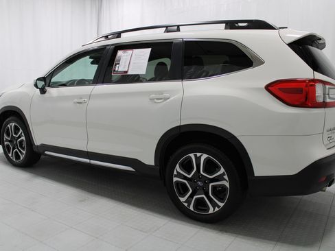 Used 2023 Subaru Ascent Limited AWD/4WD image 8