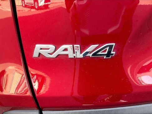 Used 2024 Toyota RAV4 Limited image 30
