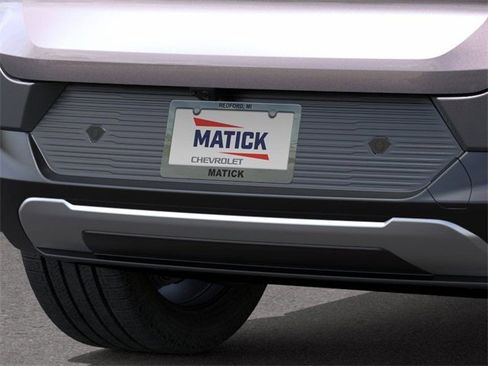 New 2025 Chevrolet Equinox EV LT image 14