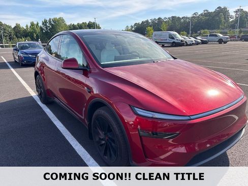 Used 2026 Tesla Model Y Long Range RWD image 1