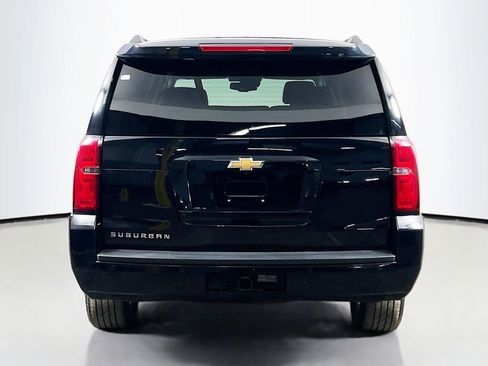 Used 2019 Chevrolet Suburban LT image 6