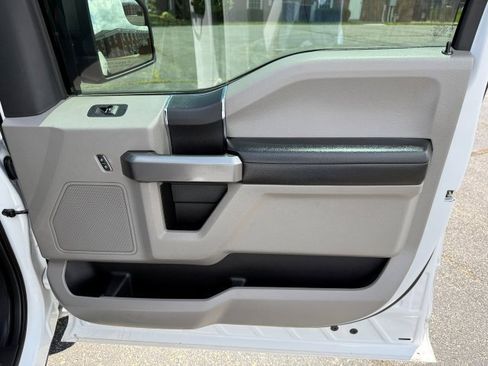 Used 2019 Ford F150 XLT image 19