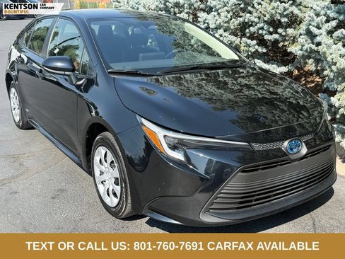 Used 2025 Toyota Corolla LE AWD/4WD image 12