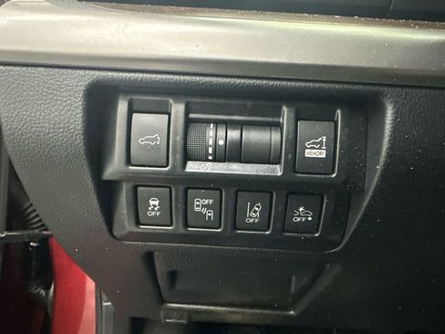 Used 2018 Subaru Outback 2.5i Limited image 35