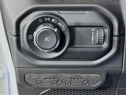 Used 2024 Jeep Wrangler Unlimited Rubicon 392 image 11