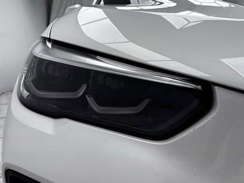 Used 2023 BMW X5 xDrive40i w/ Premium Package image 12