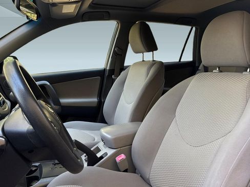 Used 2011 Toyota RAV4 4WD w/ Upgrade Value Pkg image 21