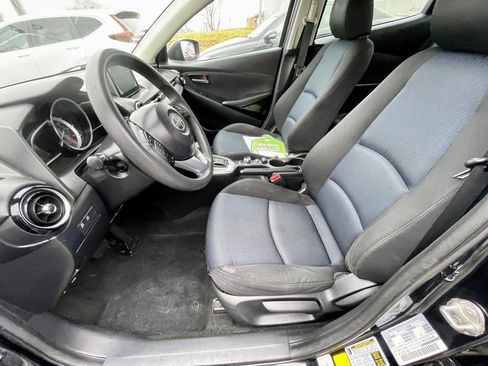Used 2016 Scion iA FWD image 9