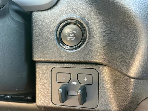 Used 2025 Toyota Tundra SR5 w/ SR5 Premium Package AWD/4WD image 18