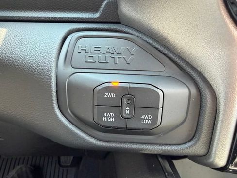 New 2026 RAM 3500 Laramie AWD/4WD image 20