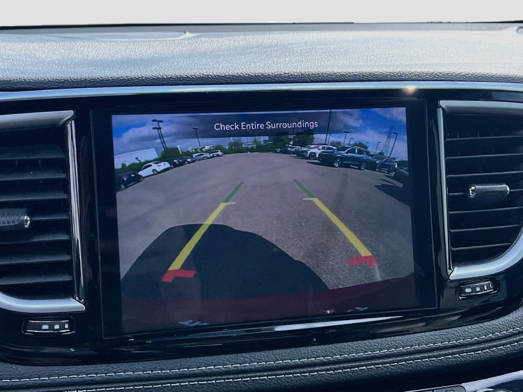 Used 2025 Chrysler Pacifica Limited FWD image 14