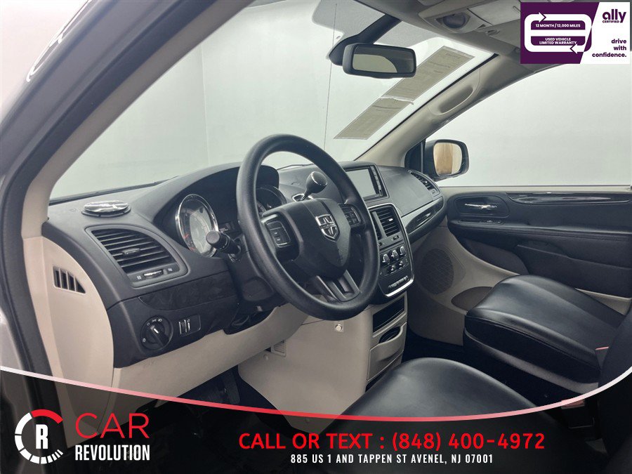 Used 2019 Dodge Grand Caravan SE FWD image 8