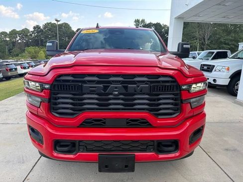 Used 2026 RAM 2500 Big Horn AWD/4WD image 2