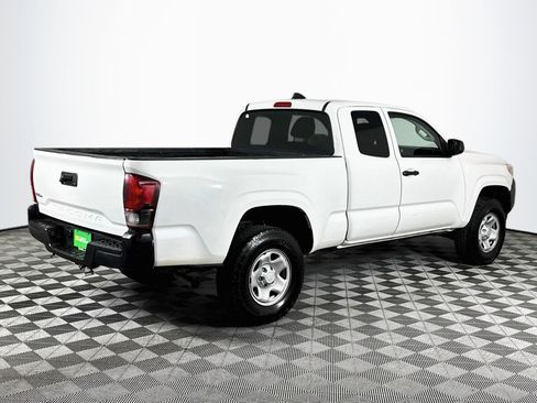 Used 2022 Toyota Tacoma SR RWD image 8