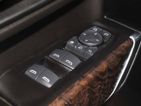 Used 2021 GMC Sierra 3500 Denali w/ Denali Ultimate Package image 17