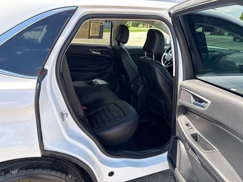 Certified 2024 Ford Edge SEL w/ Convenience Package AWD/4WD image 9
