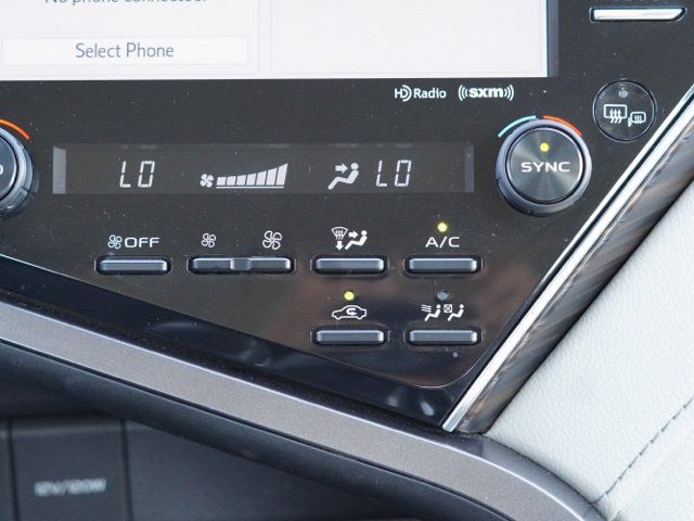 Used 2018 Toyota Camry XLE w/ Audio Package FWD image 32