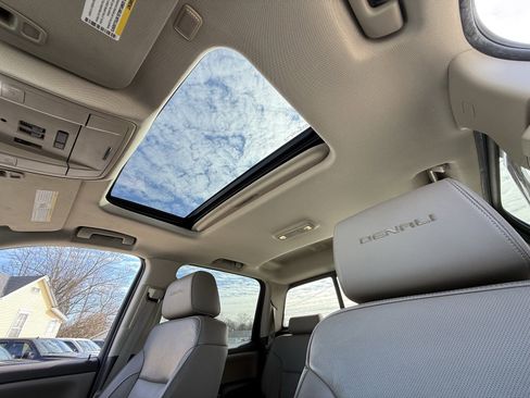 Used 2016 GMC Sierra 1500 Denali w/ Enhanced Driver Alert Package image 11