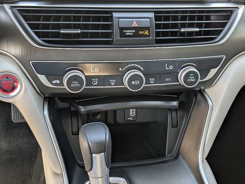 Used 2019 Honda Accord LX image 29