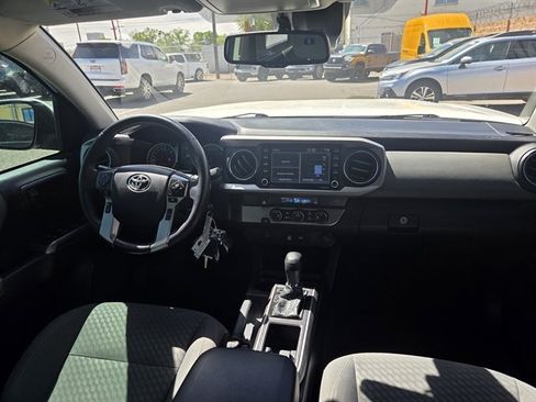 Used 2021 Toyota Tacoma SR5 RWD image 5