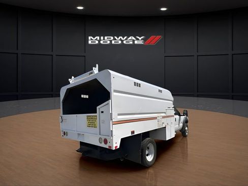 Used 2015 Ford F550 4x4 SuperCab Super Duty image 5