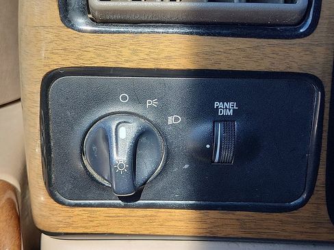 Used 1999 Ford F350 XLT image 19