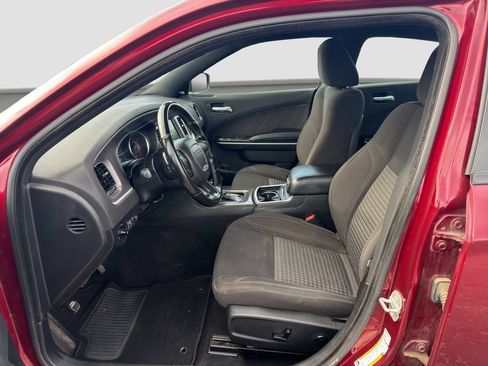 Used 2019 Dodge Charger SXT w/ Cold Weather Package AWD/4WD image 9
