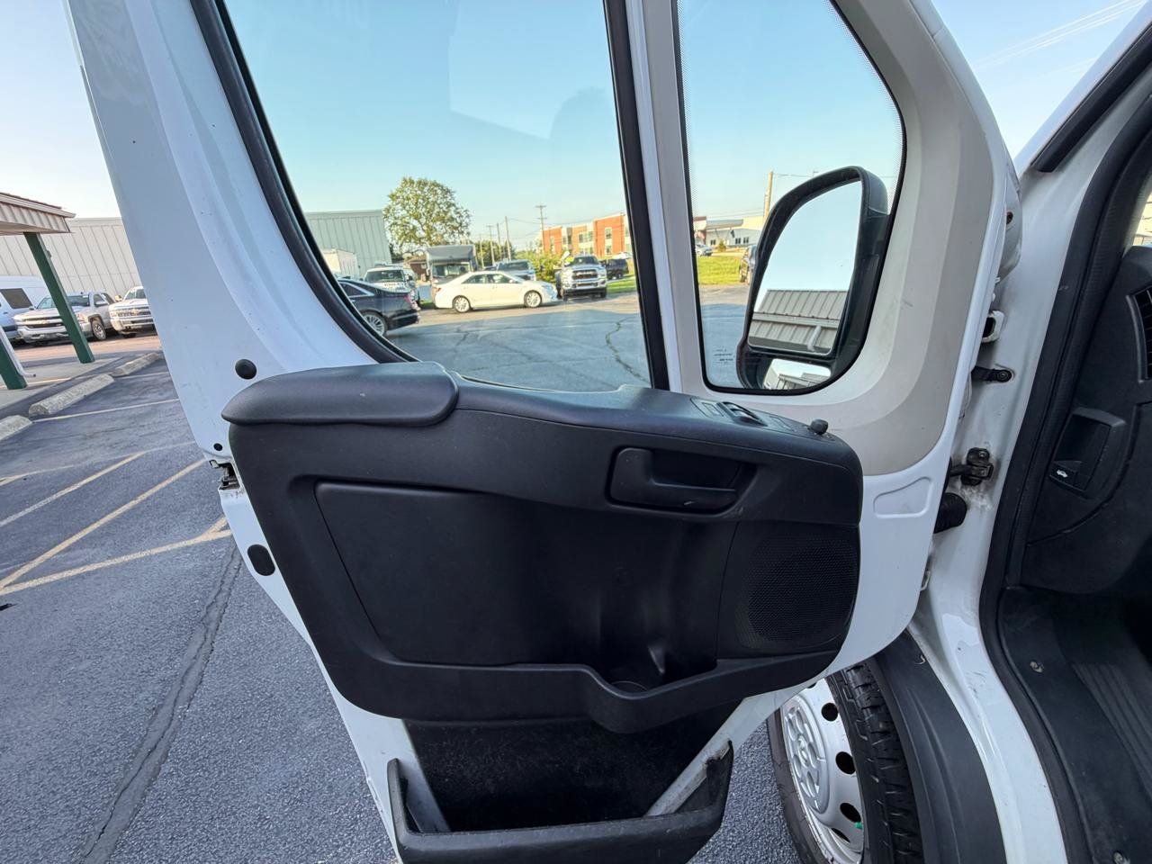 Used 2015 RAM ProMaster 1500 w/ Interior Convenience Group FWD image 18