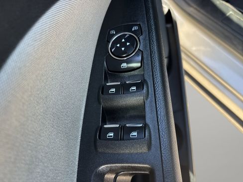Used 2017 Ford Fusion S FWD image 17