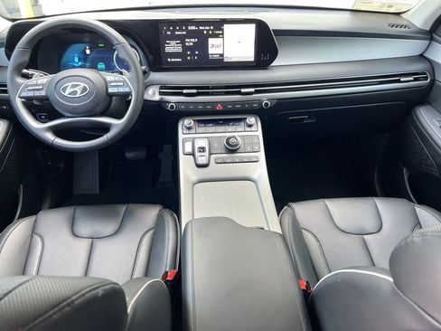 Used 2025 Hyundai Palisade SEL FWD image 17