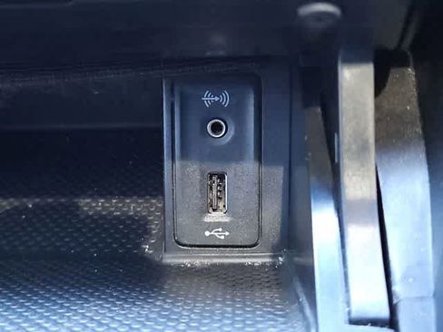 Used 2018 Volkswagen GTI SE w/ SE Leather Package image 31