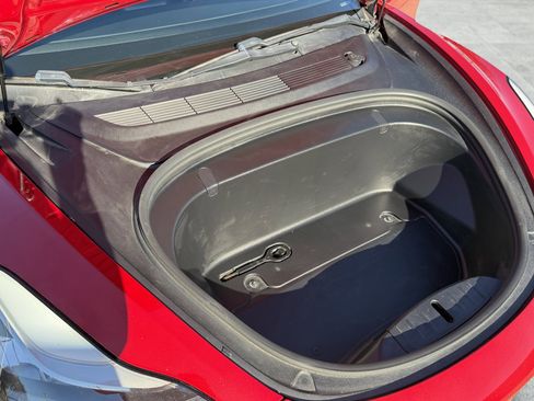 Used 2019 Tesla Model 3 Standard Range Plus image 58