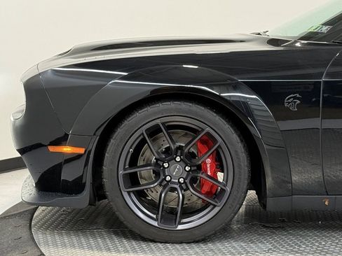 Used 2019 Dodge Challenger SRT Hellcat Redeye image 5