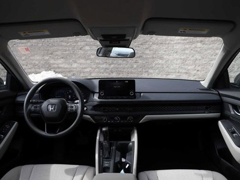 Used 2025 Honda Accord LX image 25