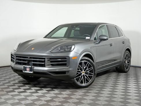 Used 2024 Porsche Cayenne AWD/4WD image 1