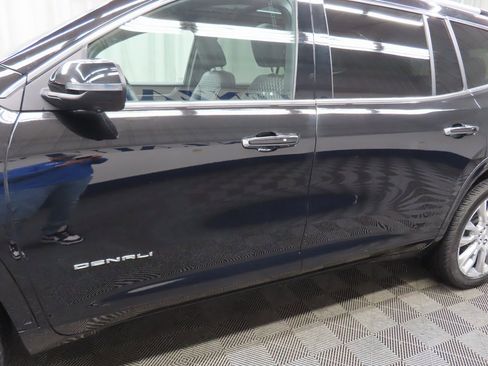 Used 2024 GMC Acadia Denali image 49