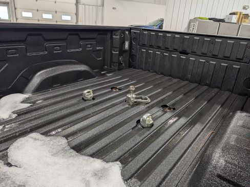 Used 2021 GMC Sierra 3500 SLT w/ SLT Convenience Package image 17