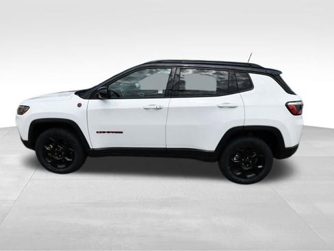 Used 2023 Jeep Compass Trailhawk AWD/4WD image 4