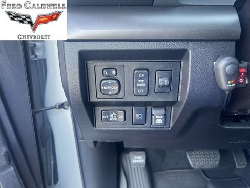 Used 2020 Toyota Tundra SR5 w/ SR5 Upgrade Package RWD image 22