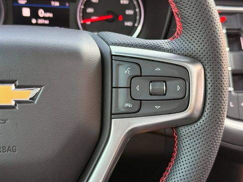 Used 2021 Chevrolet Suburban LT w/ LT Signature Package RWD image 39