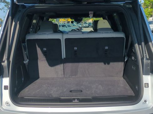 New 2026 Jeep Grand Wagoneer Limited AWD/4WD image 13