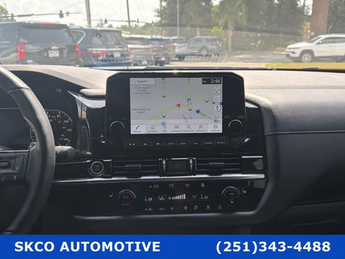 Used 2023 Nissan Pathfinder SL w/ SL Premium Package FWD image 16
