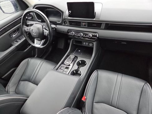 Used 2023 Honda Pilot Elite image 35