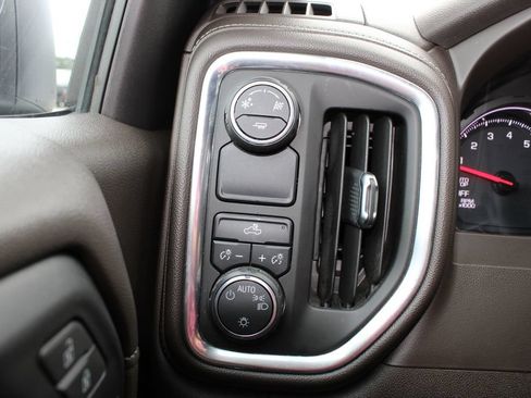 Used 2019 Chevrolet Silverado 1500 LT w/ All-Star Edition RWD image 12