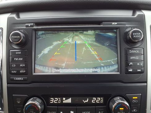 Used 2017 Nissan Titan XD image 16