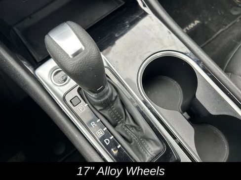 Used 2024 Nissan Altima 2.5 SV image 22