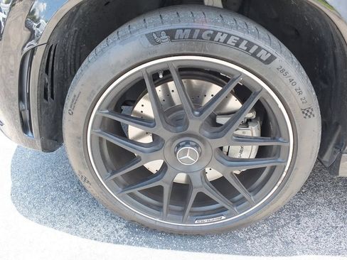Used 2023 Mercedes-Benz GLE 53 AMG 4MATIC w/ Exterior Lighting Package image 7